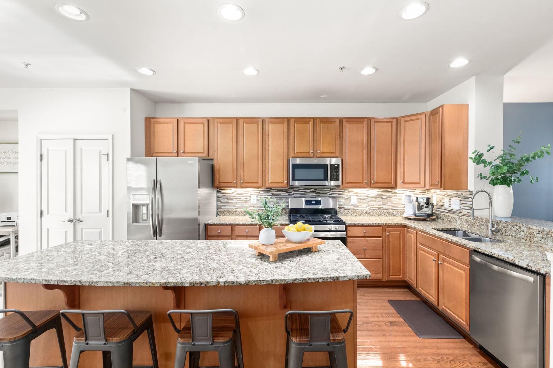 2921 Galloway Place photo 3