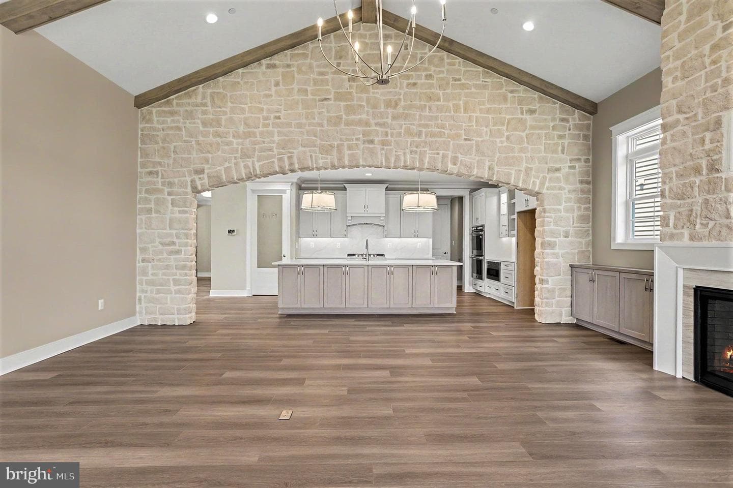 320 Sunnys Halo Dr photo 6
