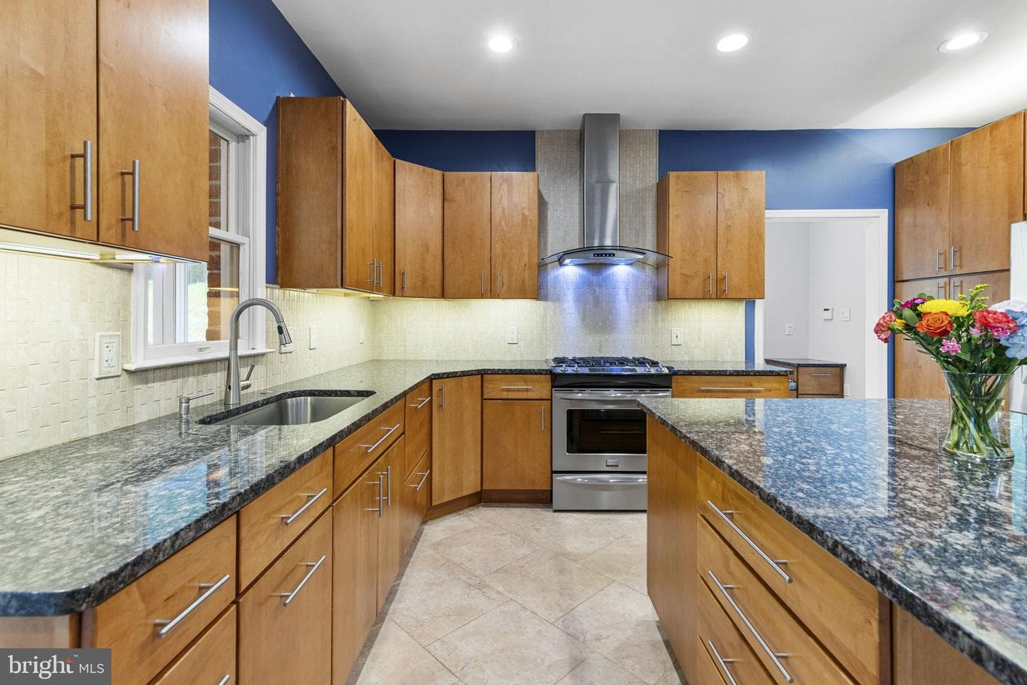 2205 Erin Way photo 10