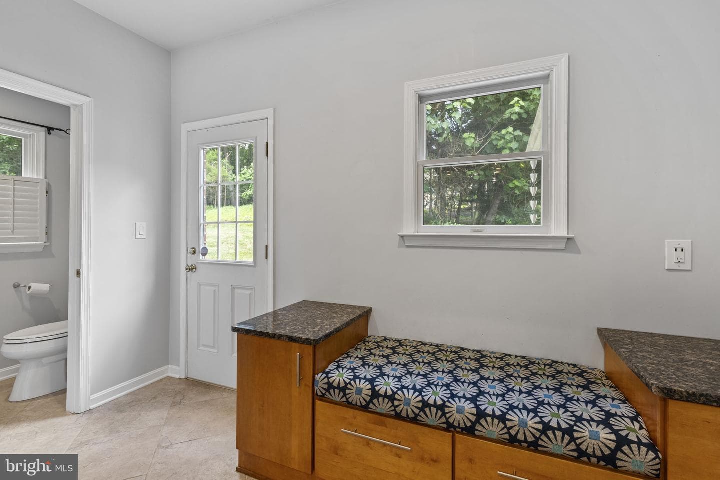 2205 Erin Way photo 27
