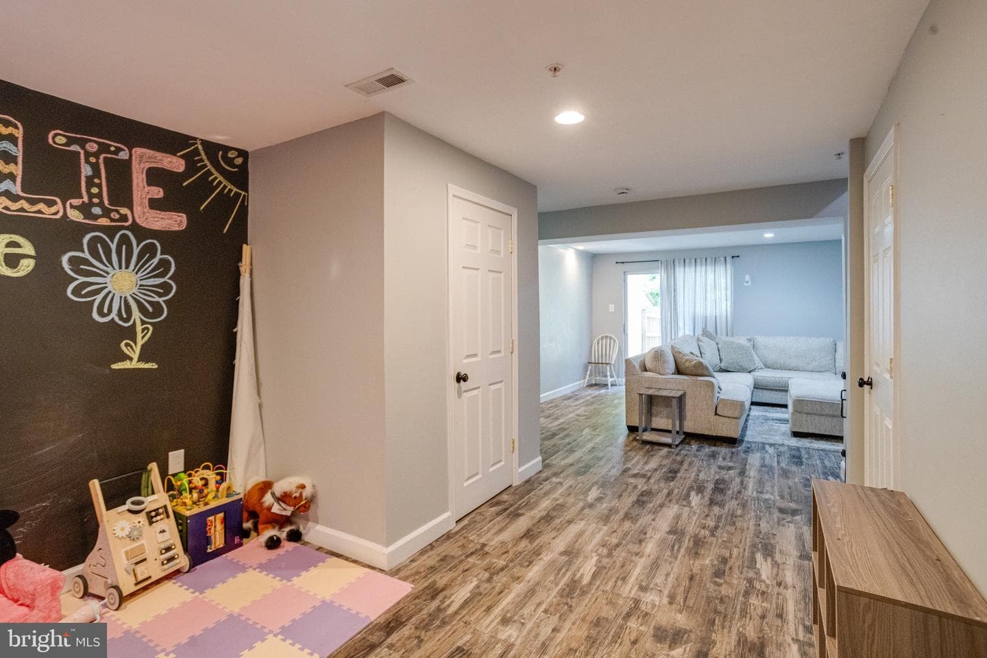 214 Gracecroft Court photo 47