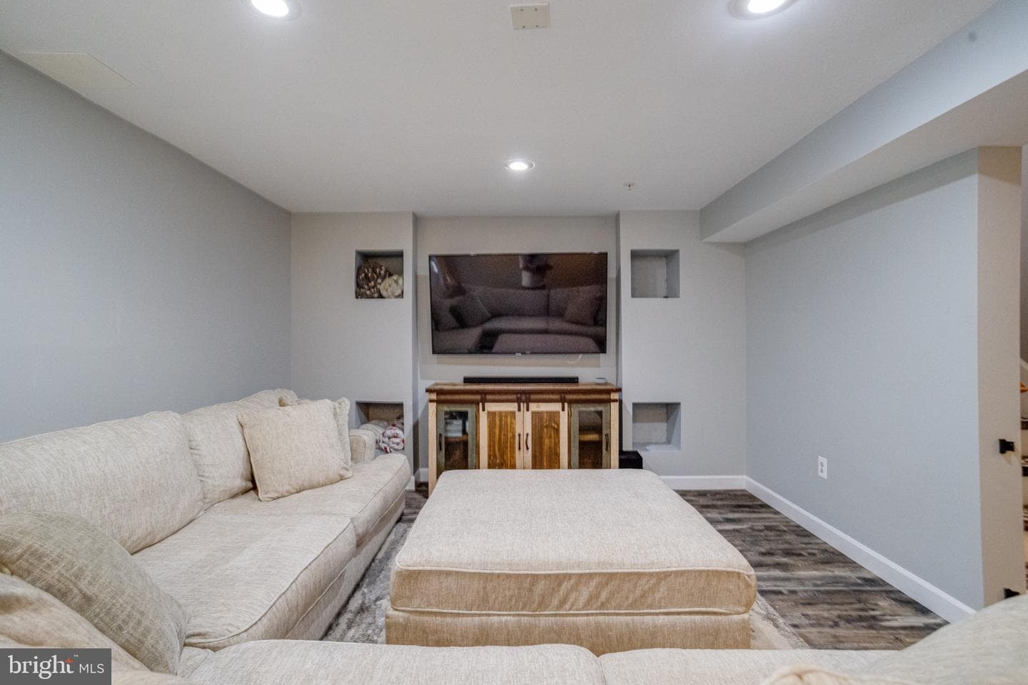 214 Gracecroft Court photo 52