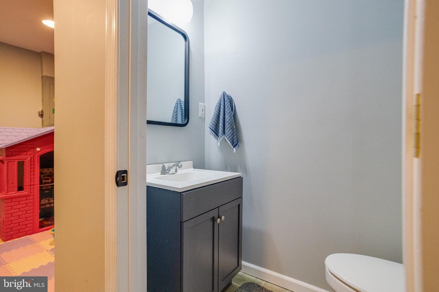 214 Gracecroft Court photo 57