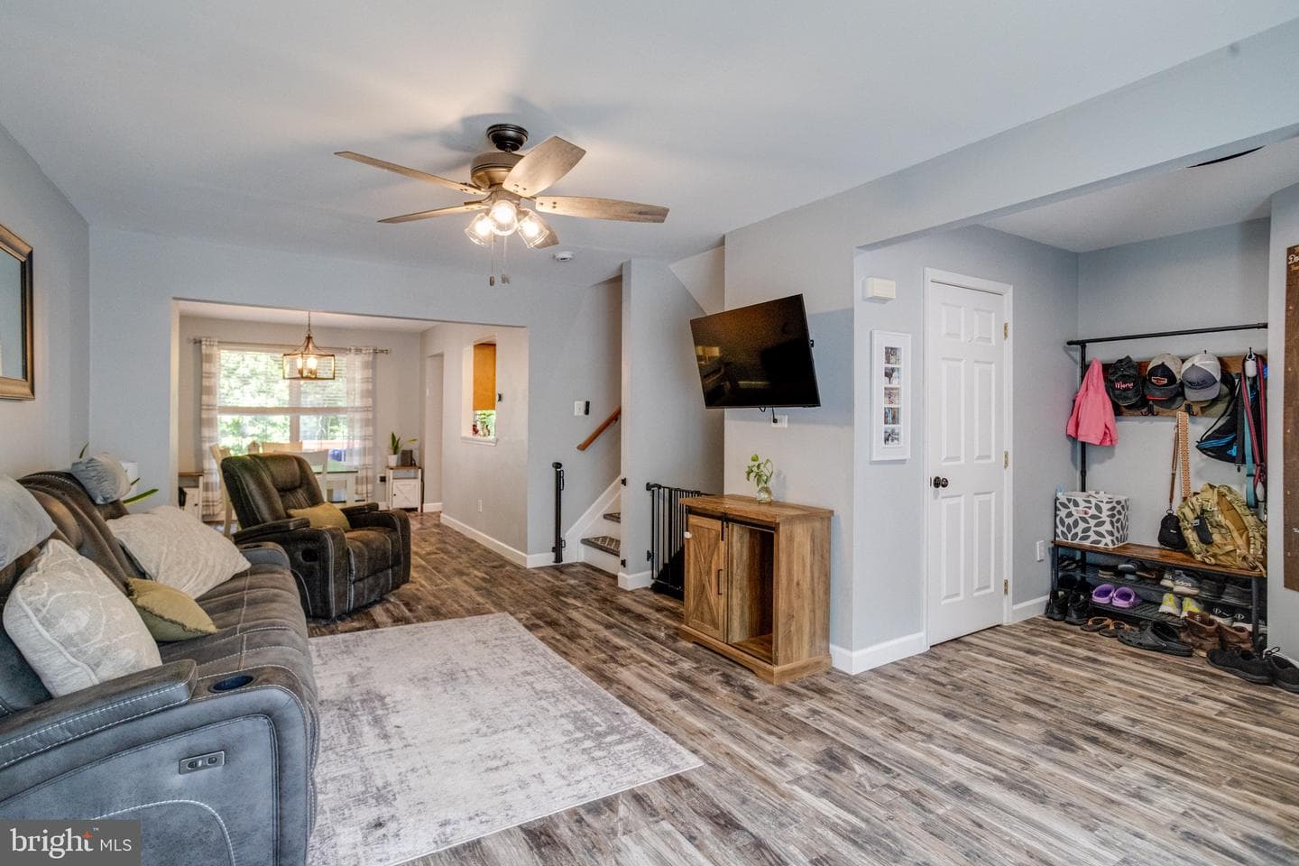 214 Gracecroft Court photo 6