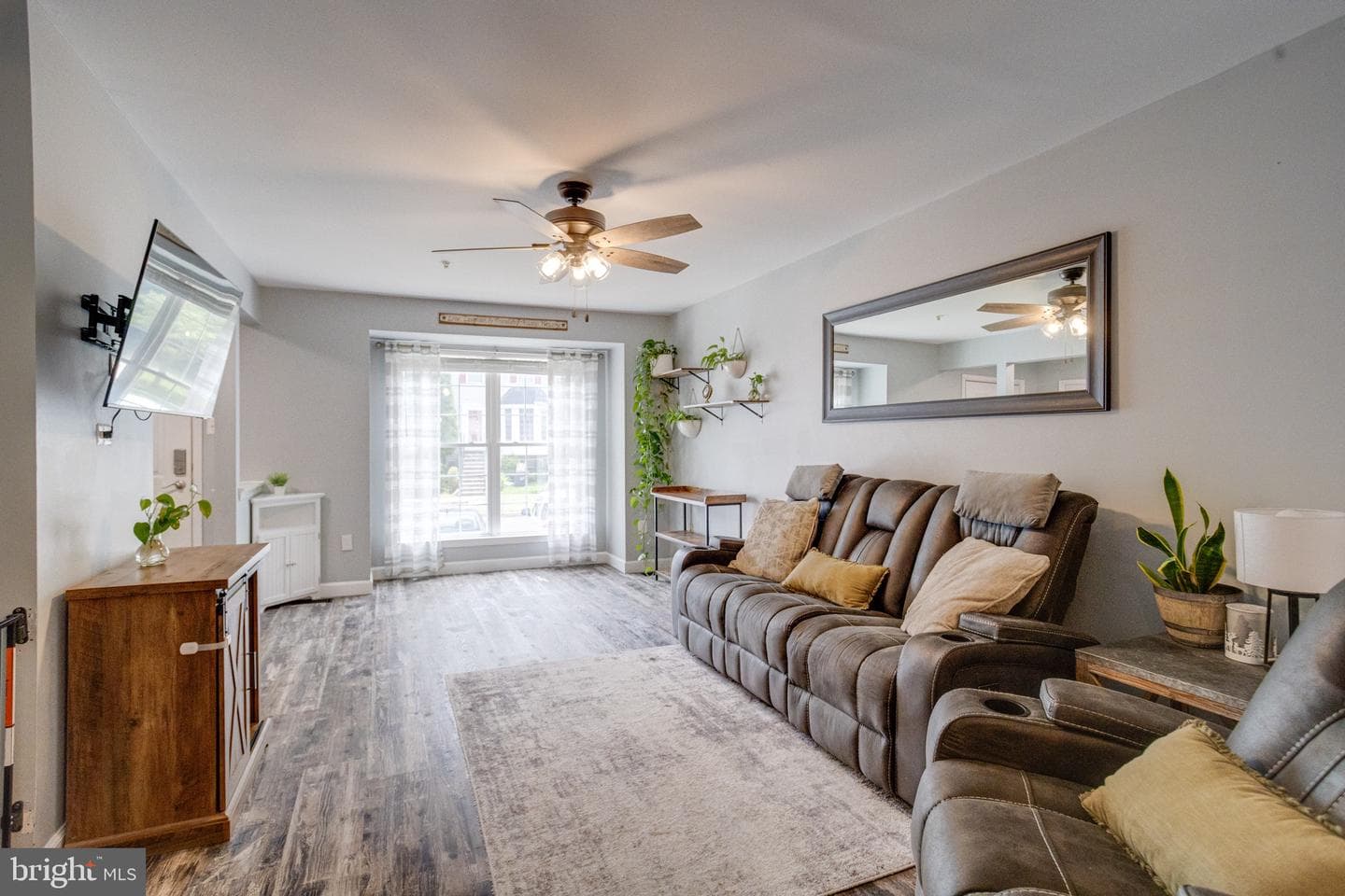 214 Gracecroft Court photo 8