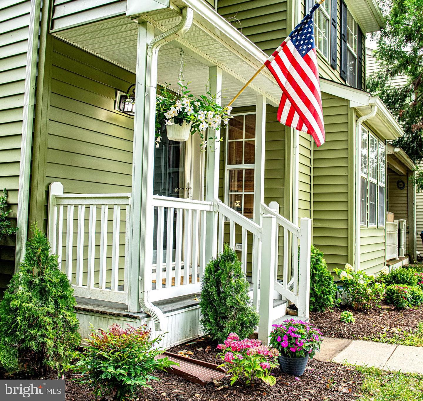 626 Gairloch Place photo 4