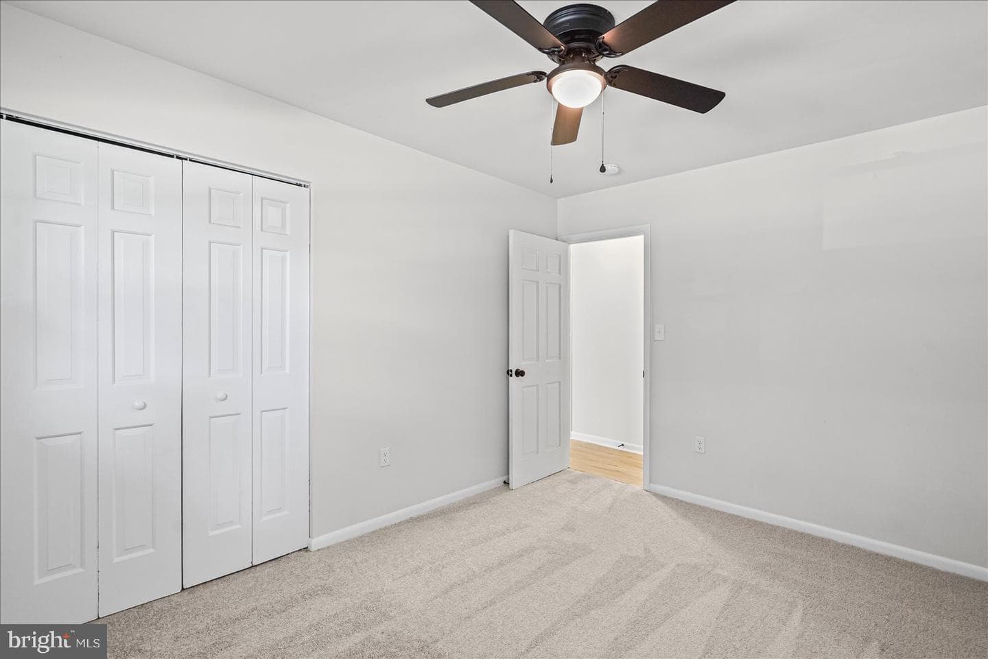 2235 Warfield Drive photo 27