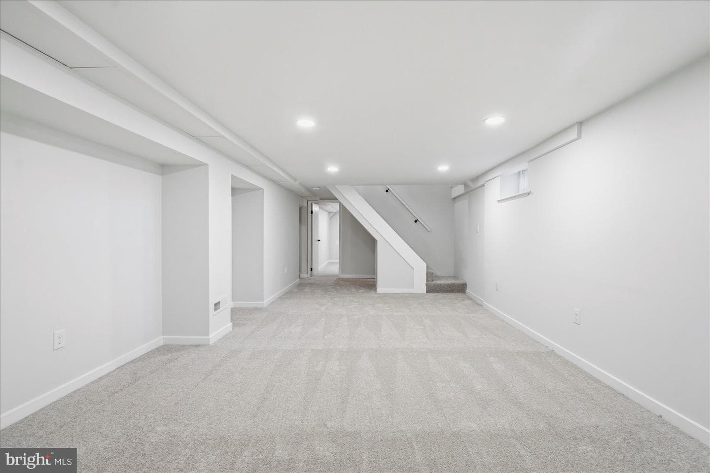 2235 Warfield Drive photo 30