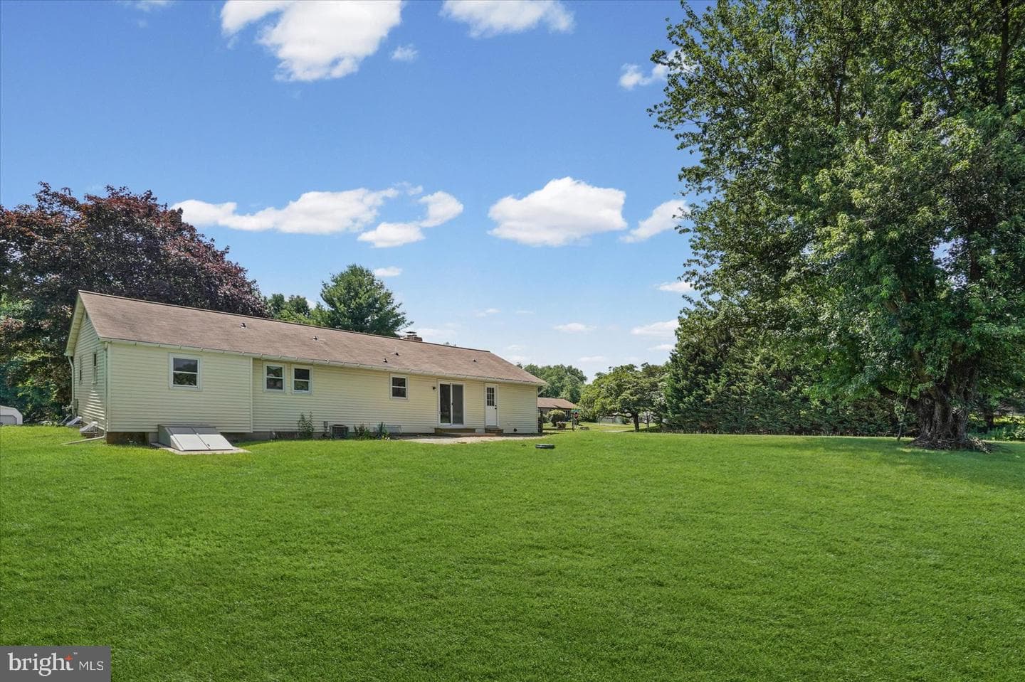 2235 Warfield Drive photo 45