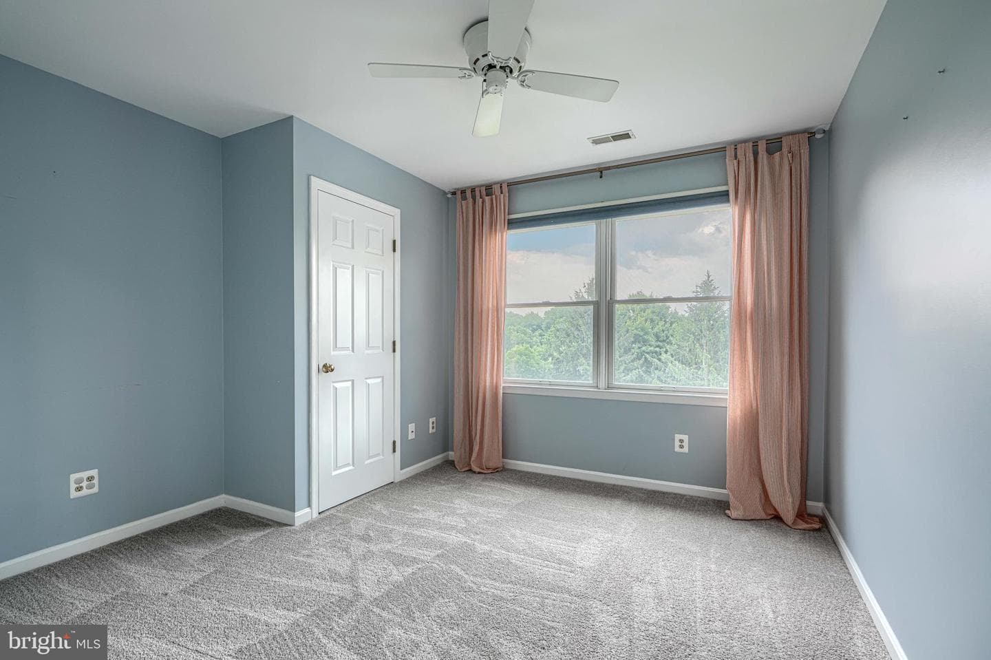 2224 Warfield Drive photo 38
