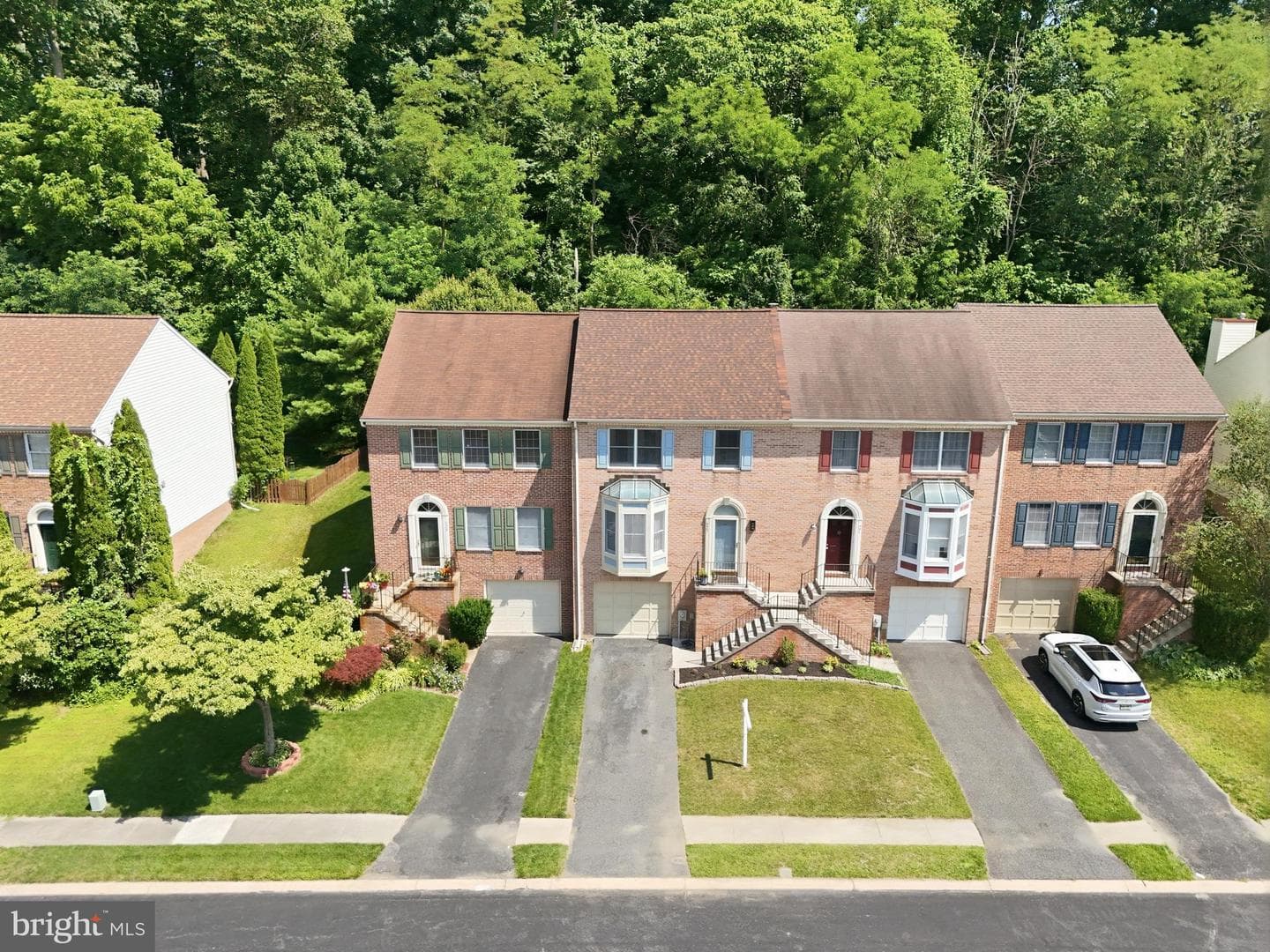 923 Buckland Place photo 45