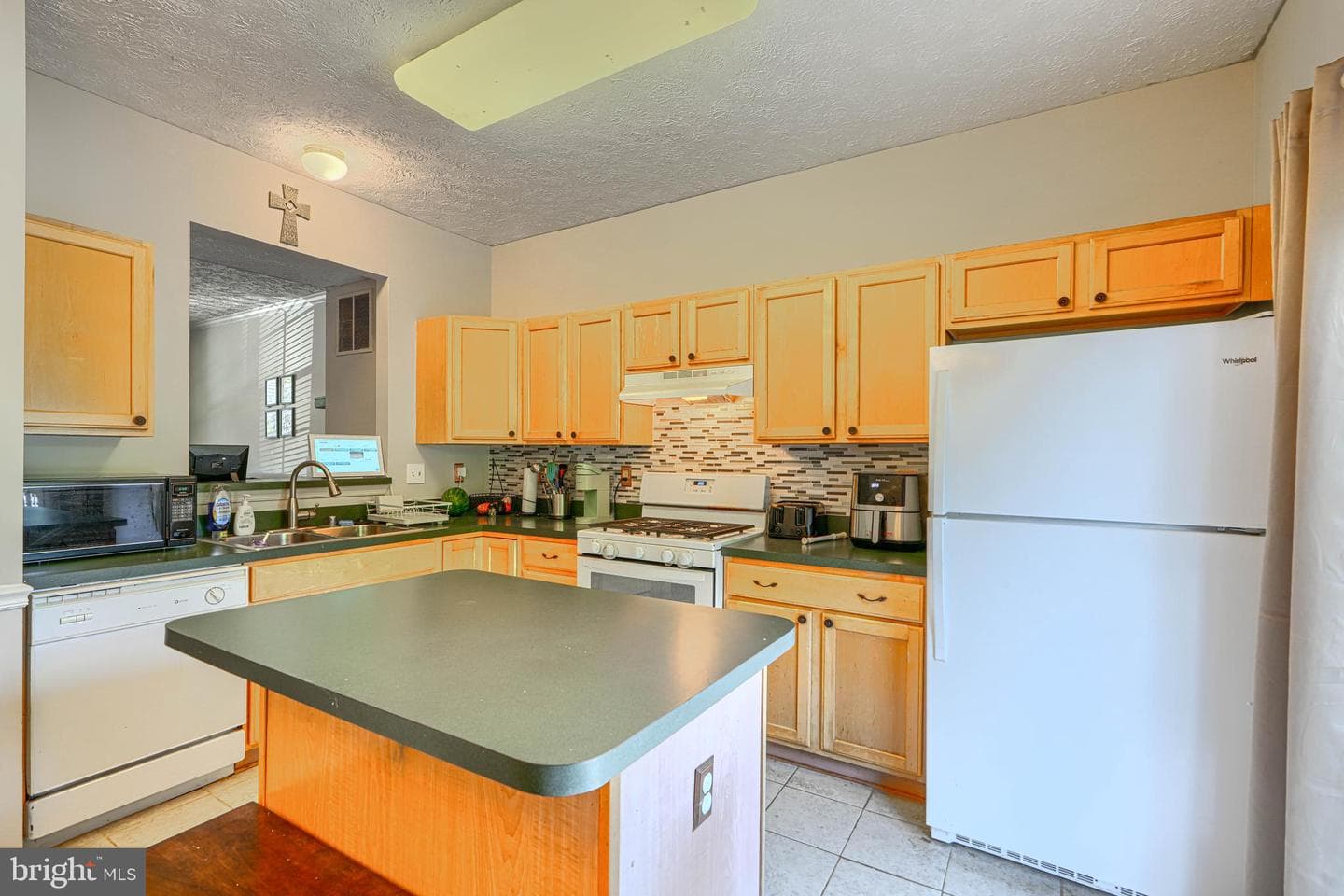 1137 Splashing Brook Drive photo 7
