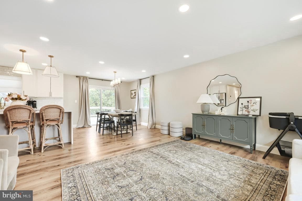 600 E Macphail Road photo 9