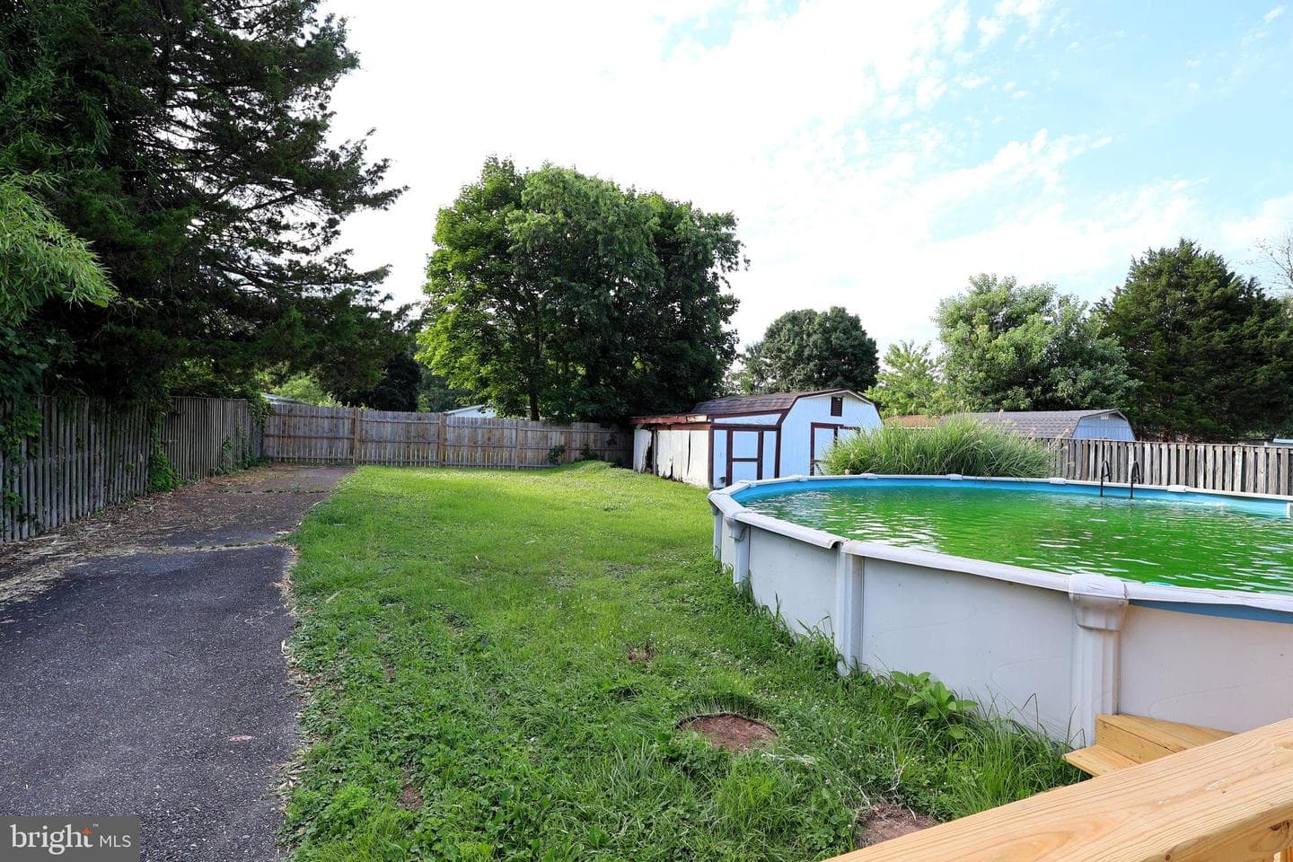 4017 Sharilynn Drive photo 11