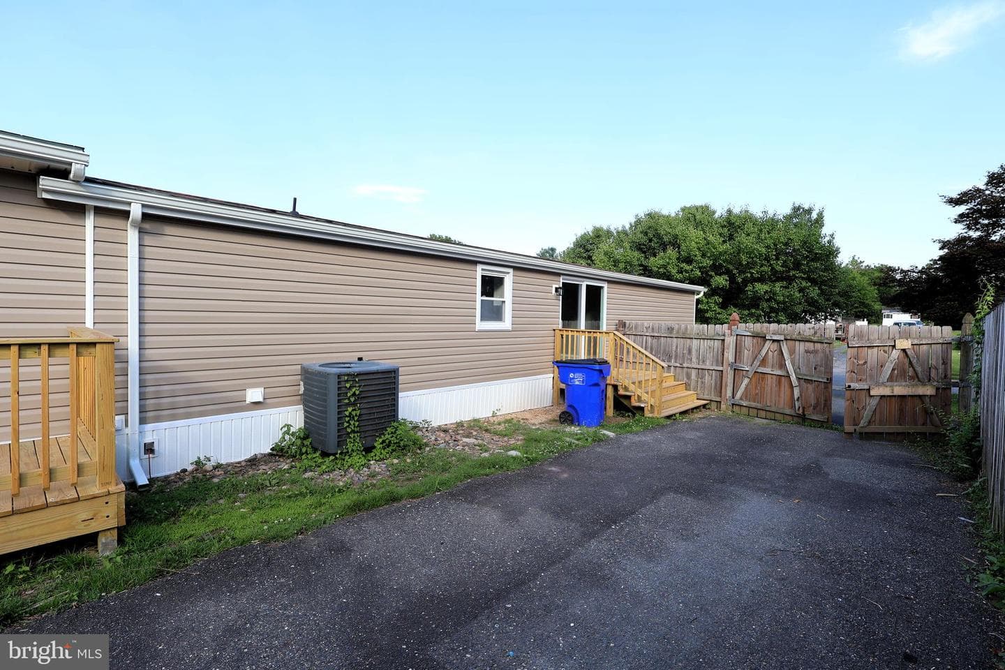 4017 Sharilynn Drive photo 7