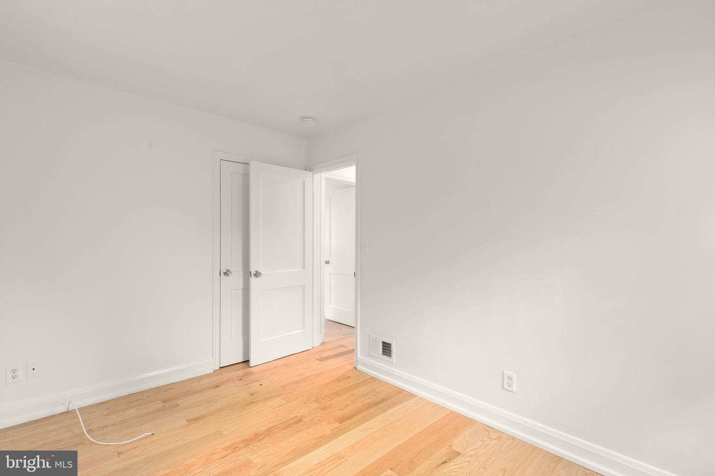 336 Catherine Street photo 20