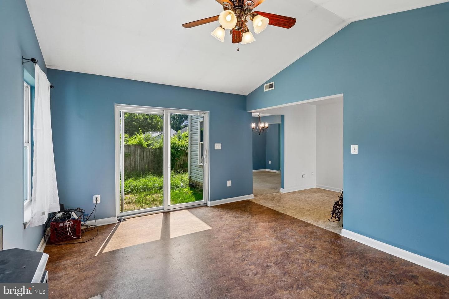 472 Winterberry Drive photo 16