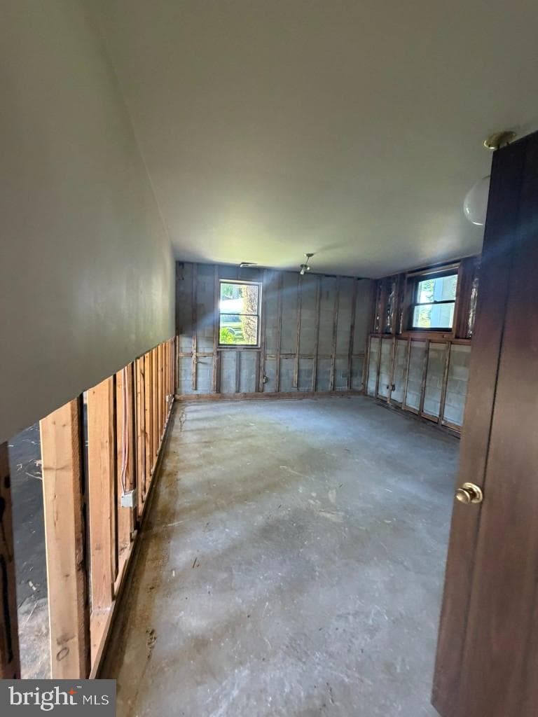602 Rowe Drive photo 34