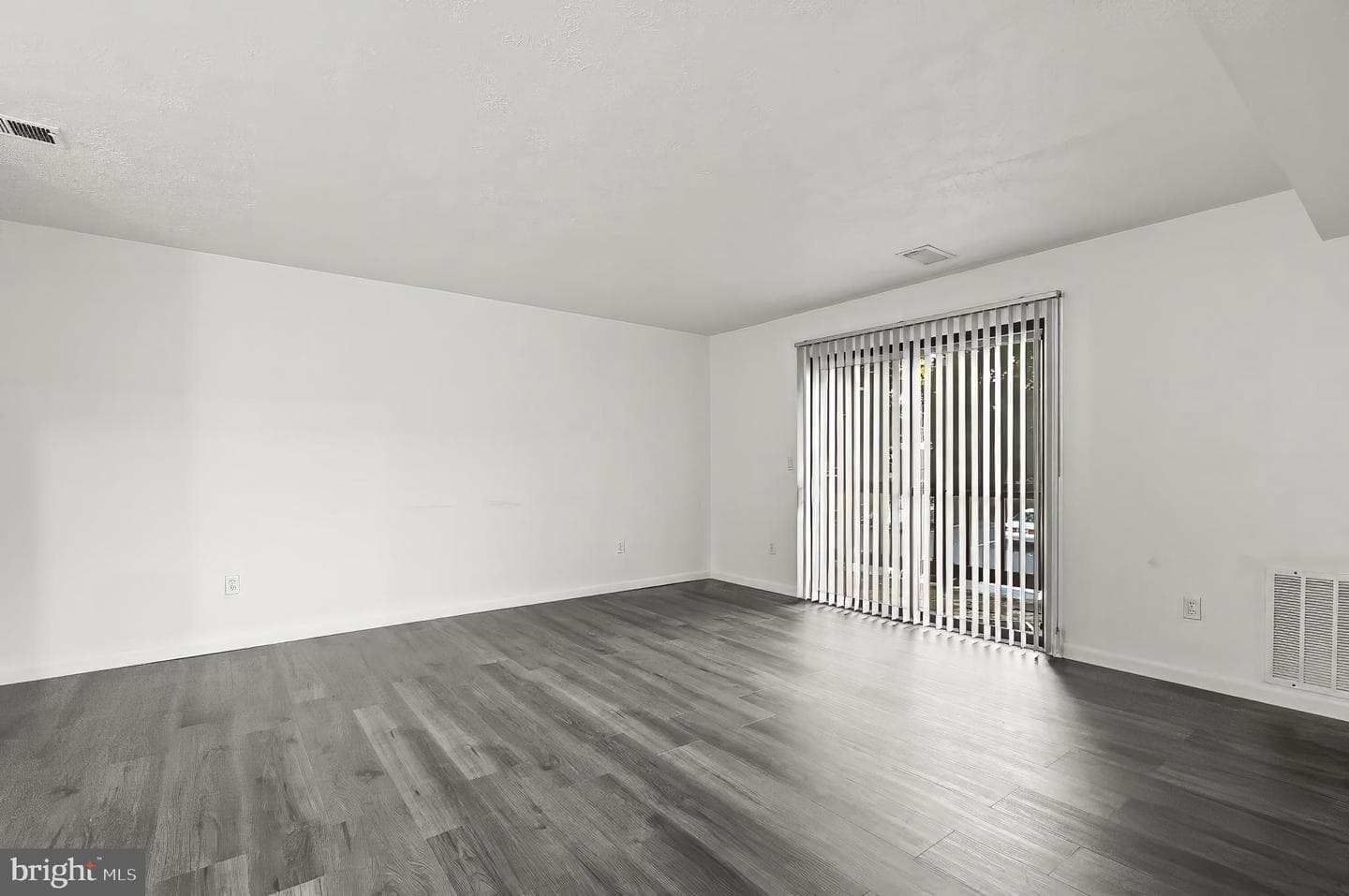1002 Magnolia Woods Court #1002-E photo 7