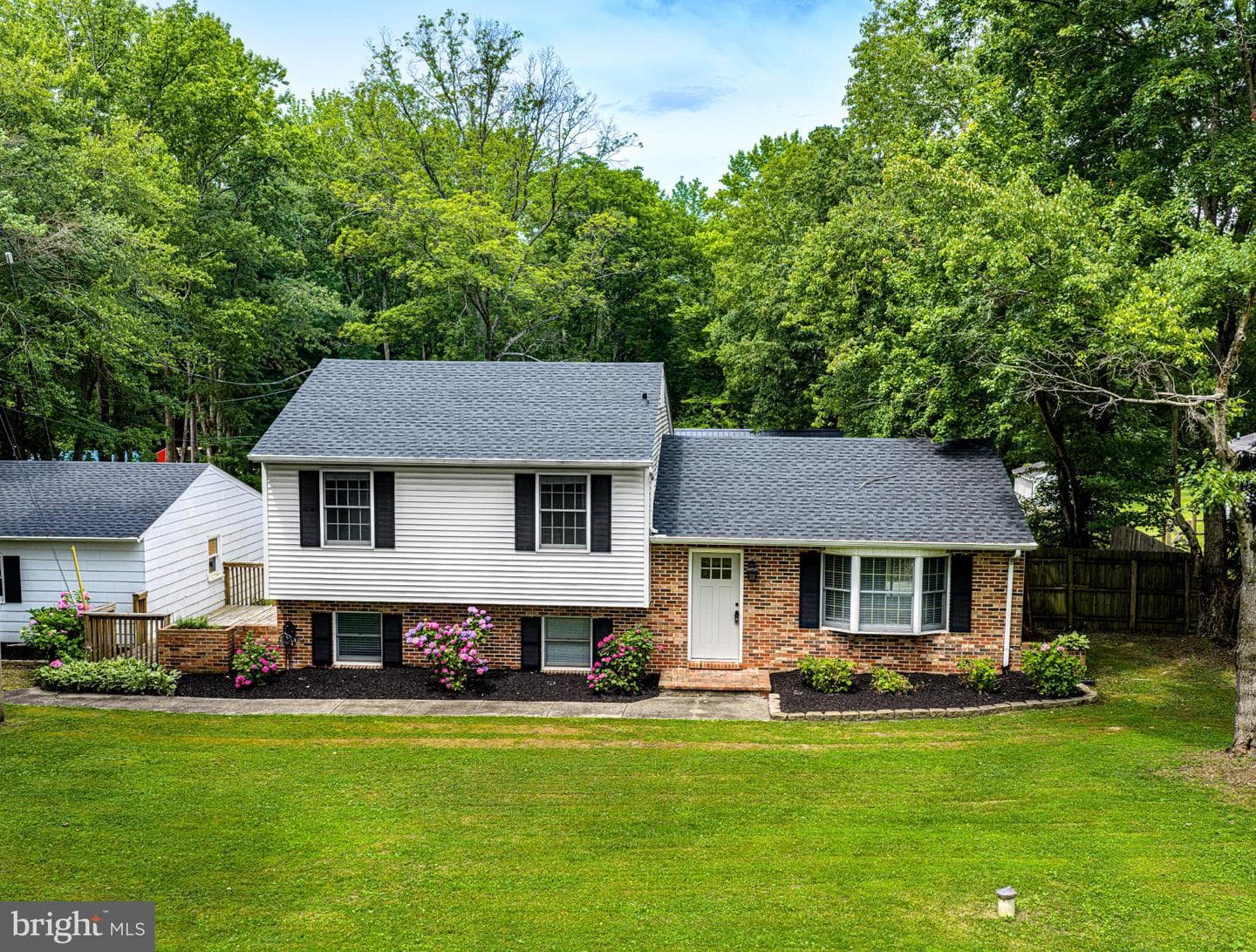 2912 Old Mountain Road S photo 2
