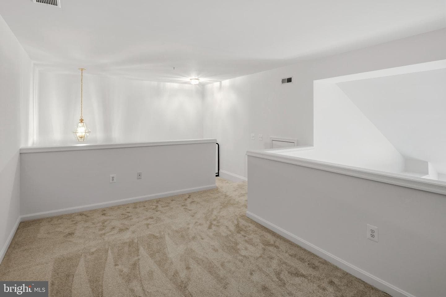 506 Lloyd Place #9 photo 22