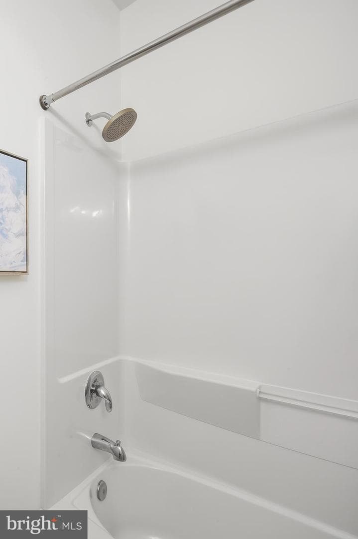 506 Lloyd Place #9 photo 32
