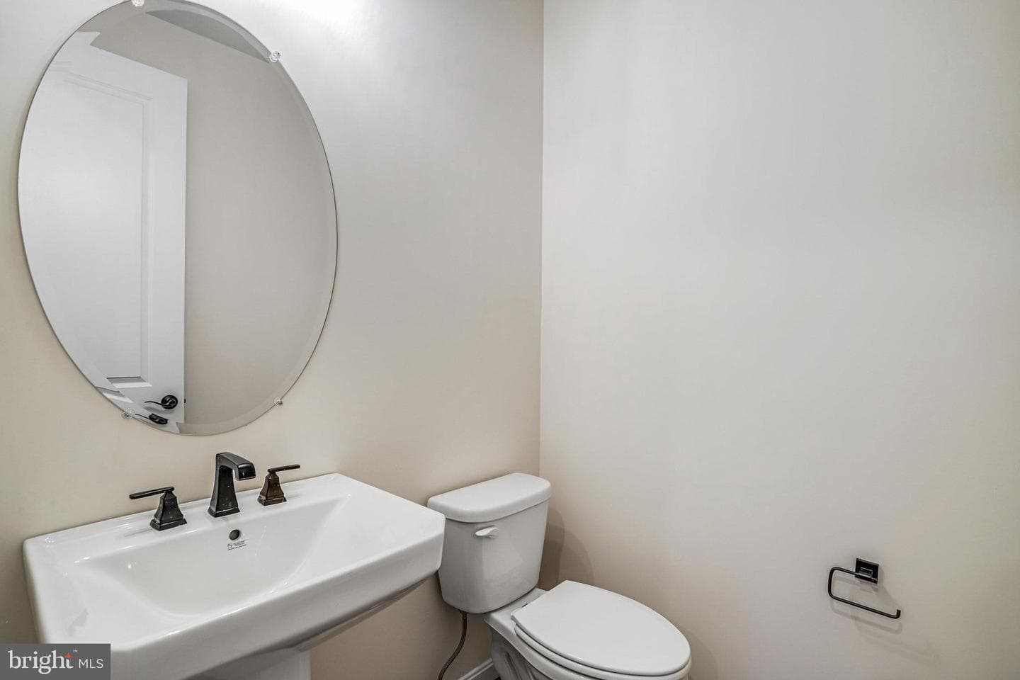 1617 Shady Tree Court photo 10