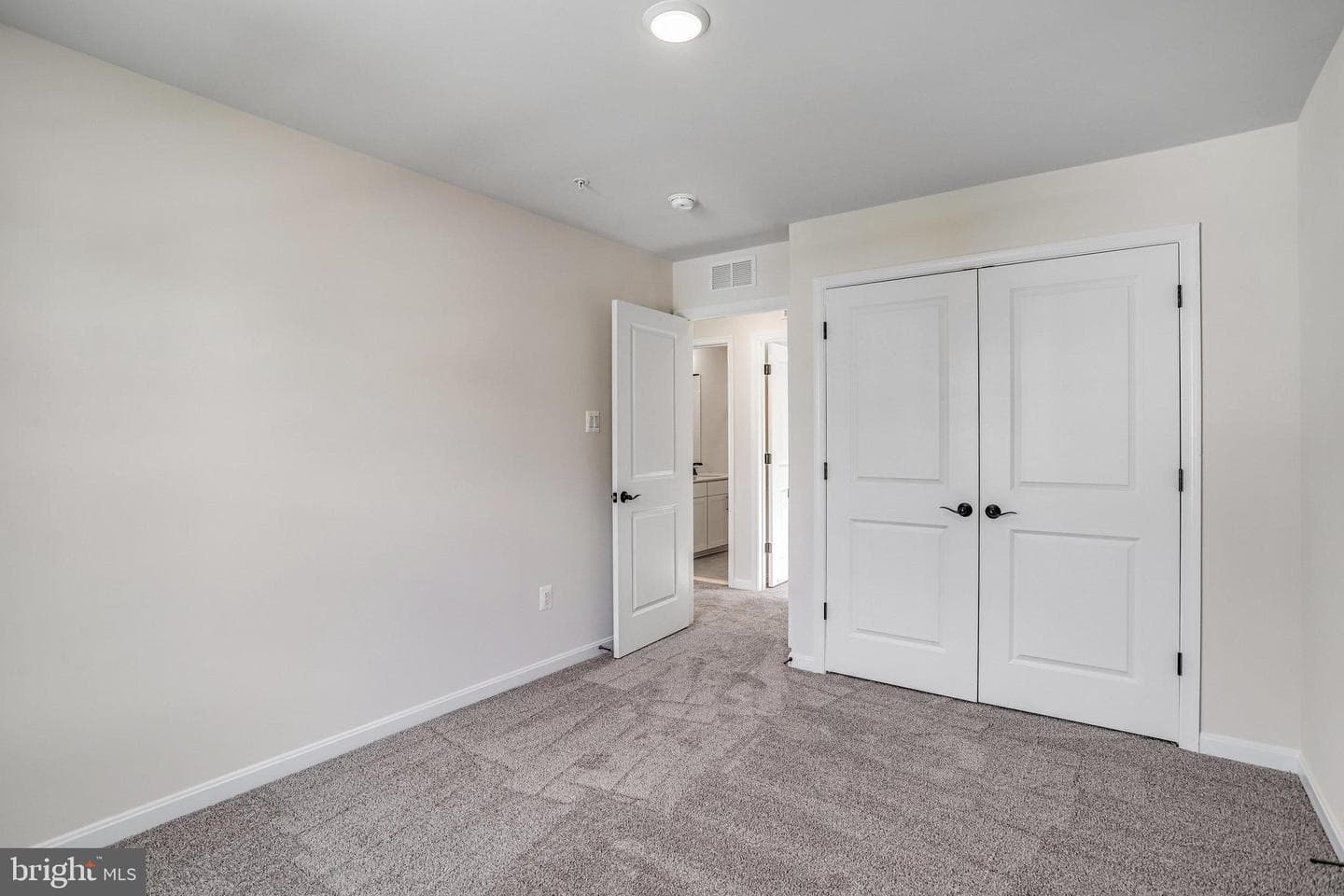 1617 Shady Tree Court photo 16