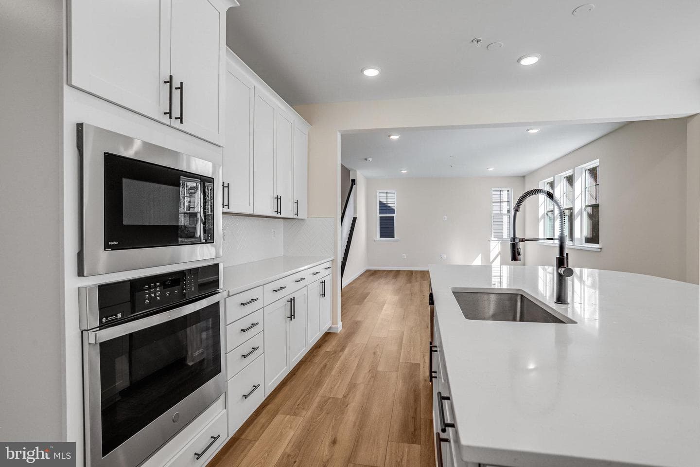 1617 Shady Tree Court photo 32
