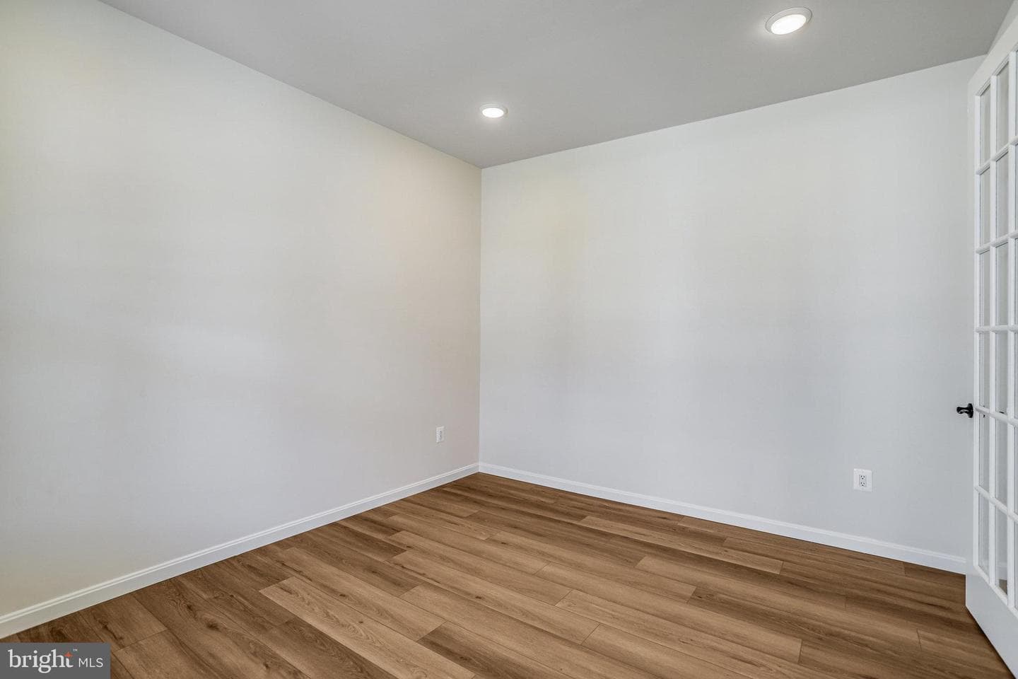 1617 Shady Tree Court photo 6