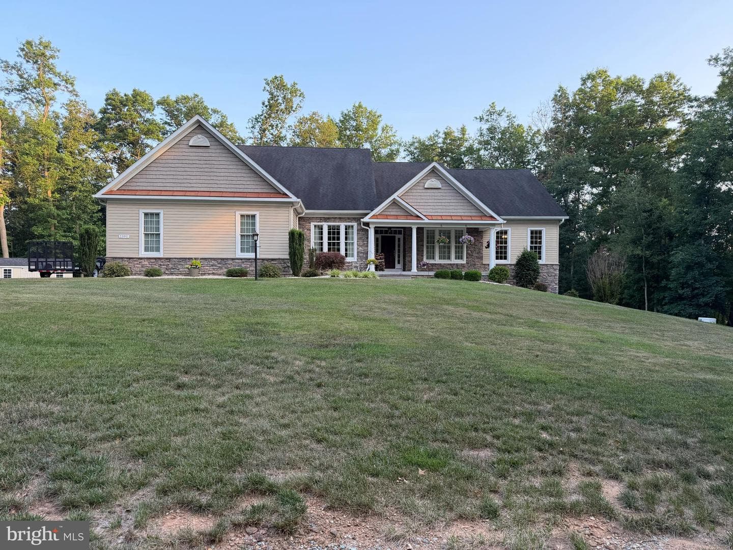 1391 Macton Road, Street