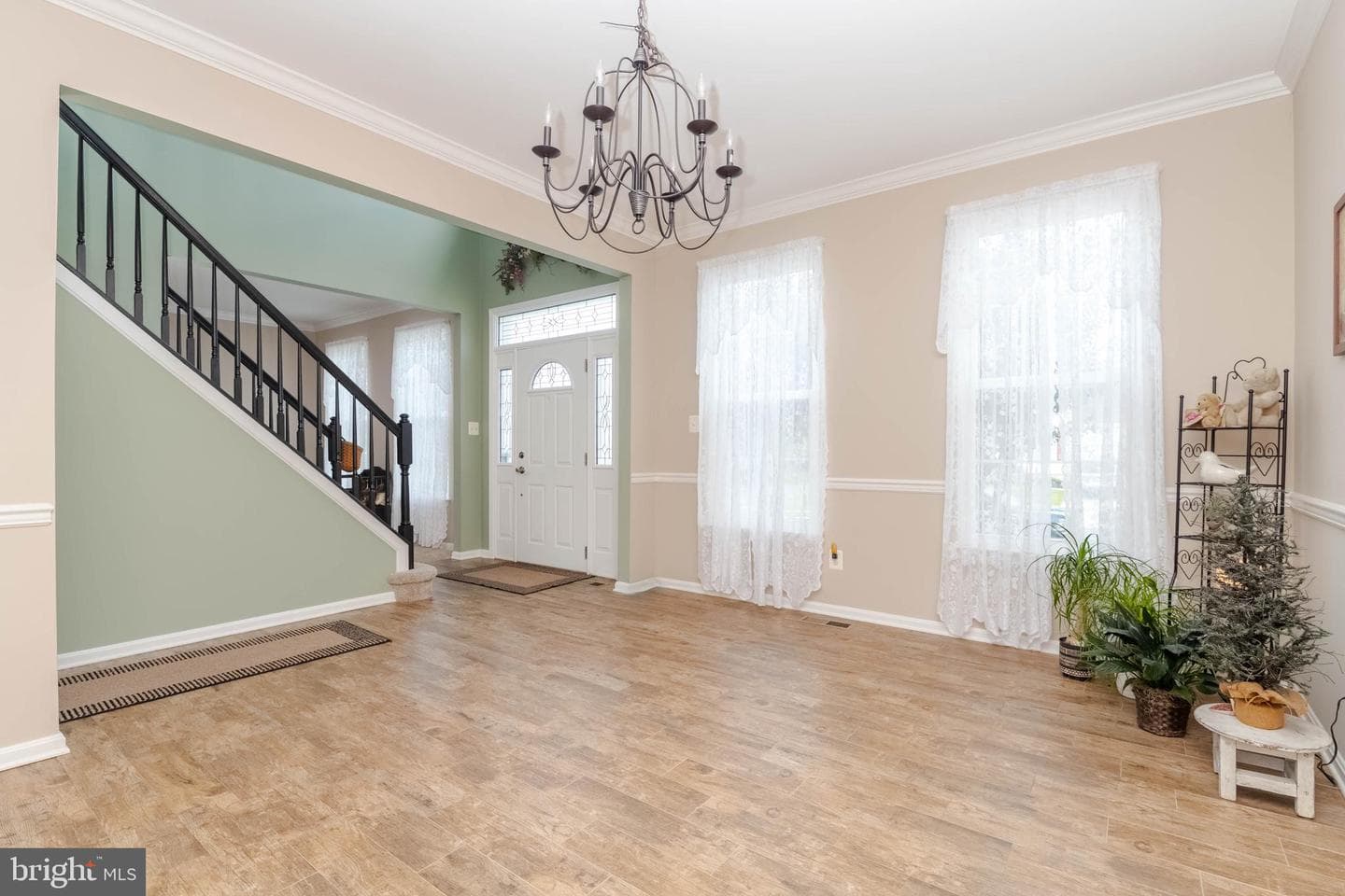 1438 Moonshadow Road photo 16