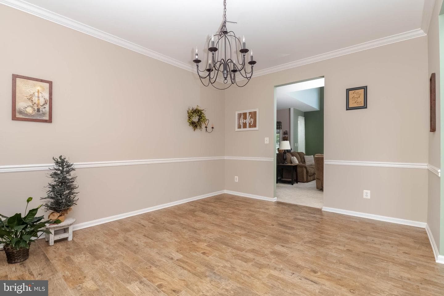 1438 Moonshadow Road photo 17