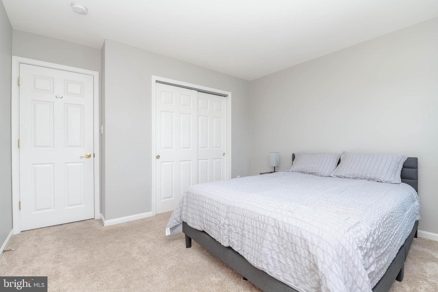 1438 Moonshadow Road photo 29