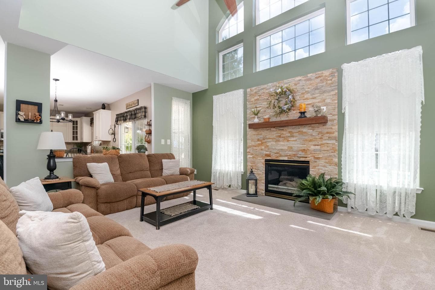 1438 Moonshadow Road photo 3