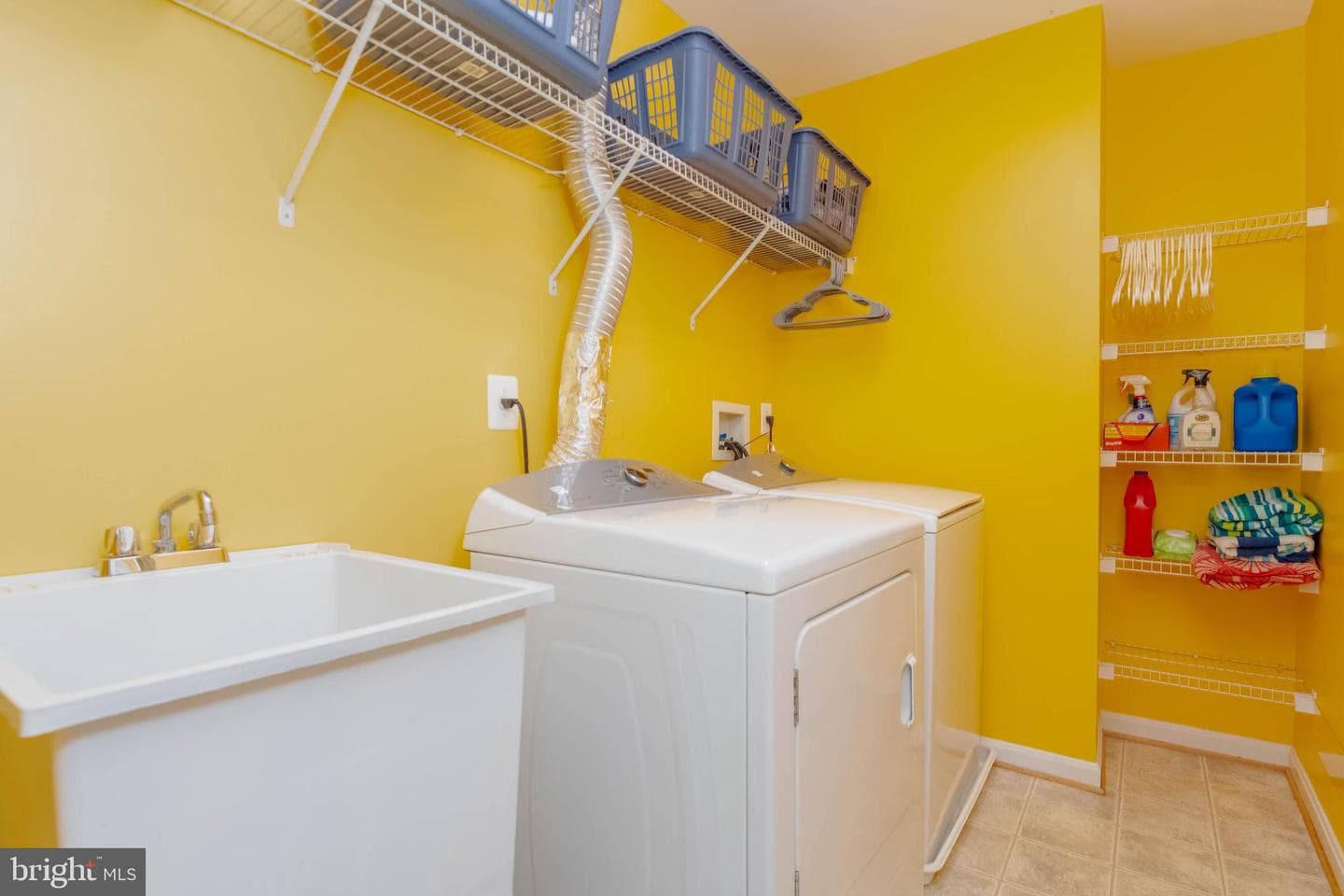 1438 Moonshadow Road photo 35