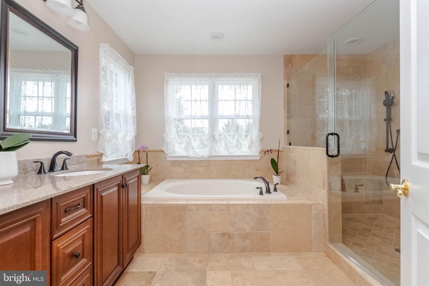 1438 Moonshadow Road photo 45