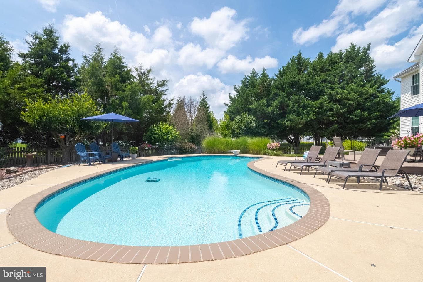 1438 Moonshadow Road photo 60
