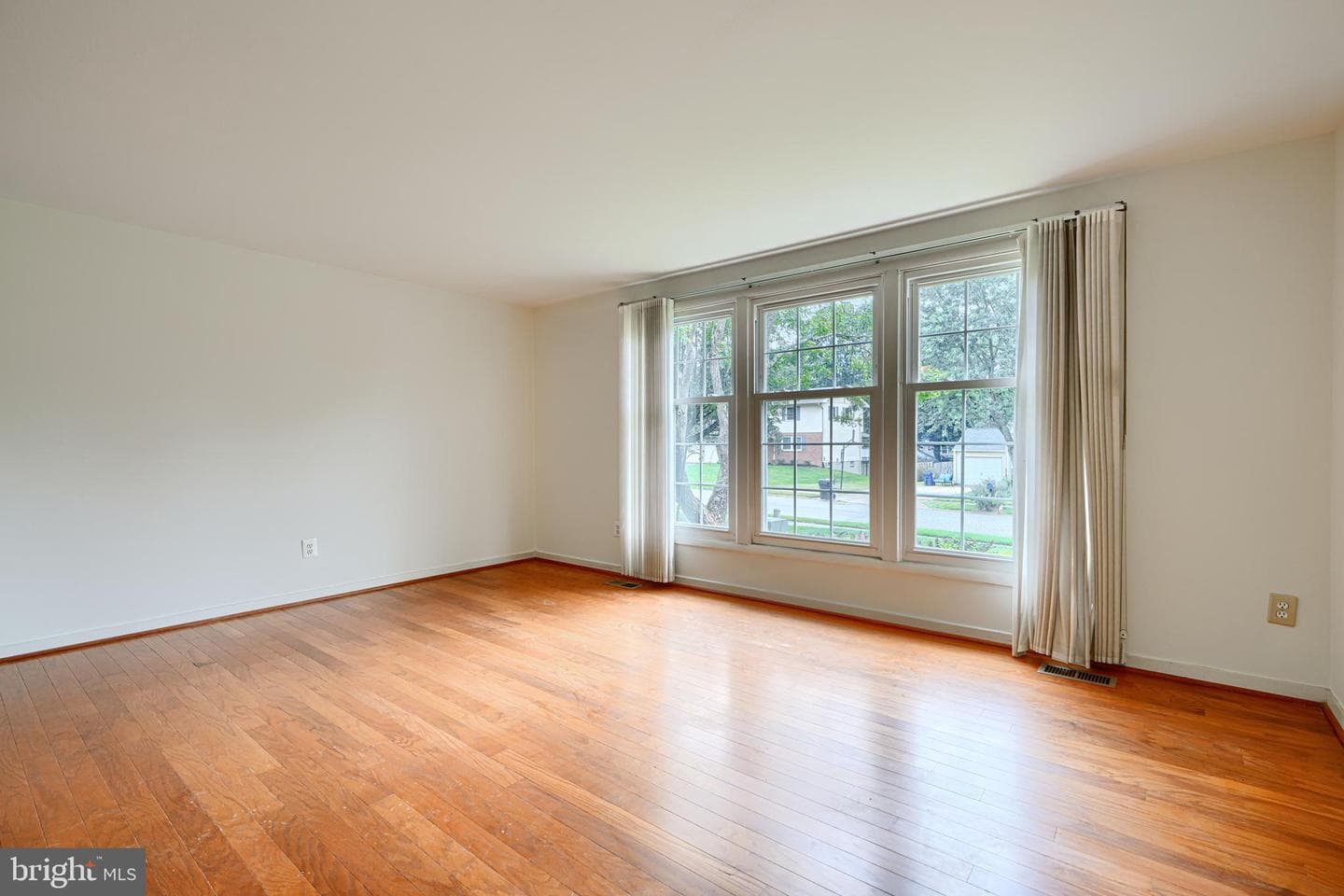 1505 Westminster Ct photo 10