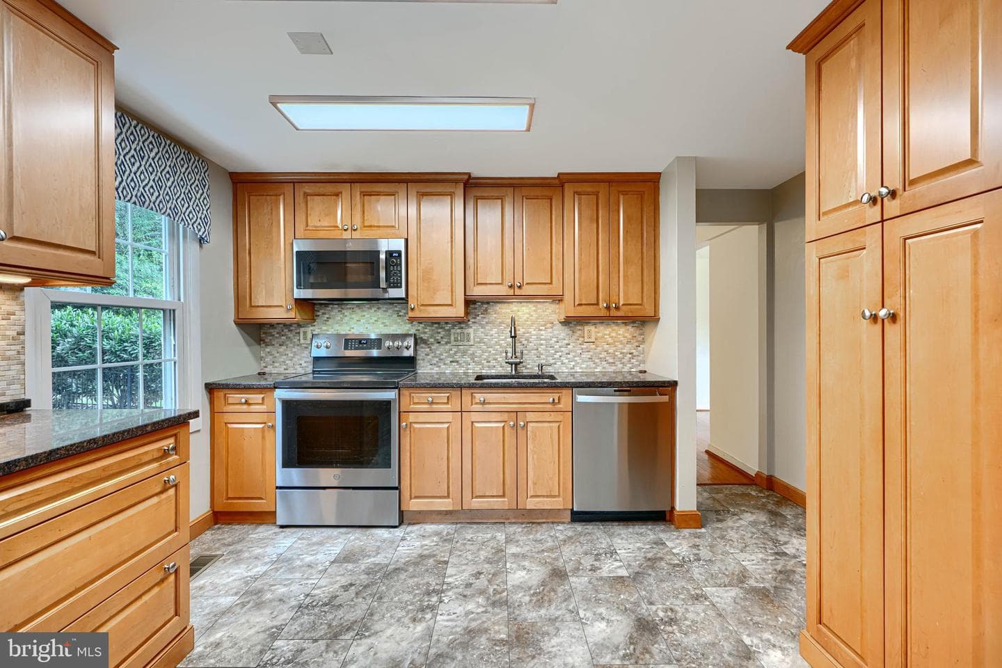 1505 Westminster Ct photo 20