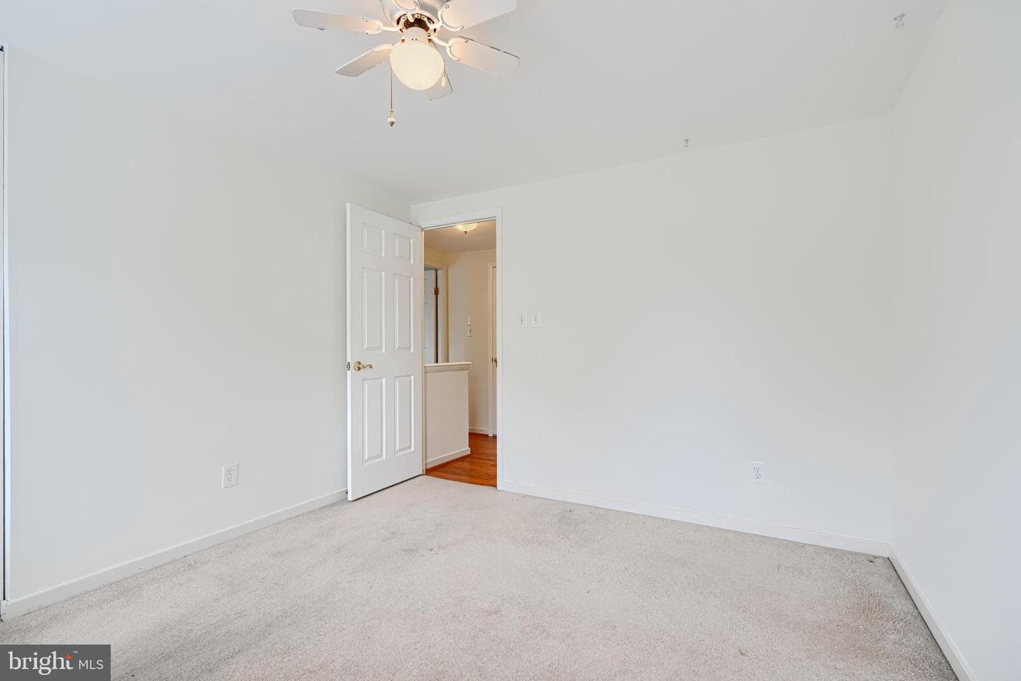 1505 Westminster Ct photo 30