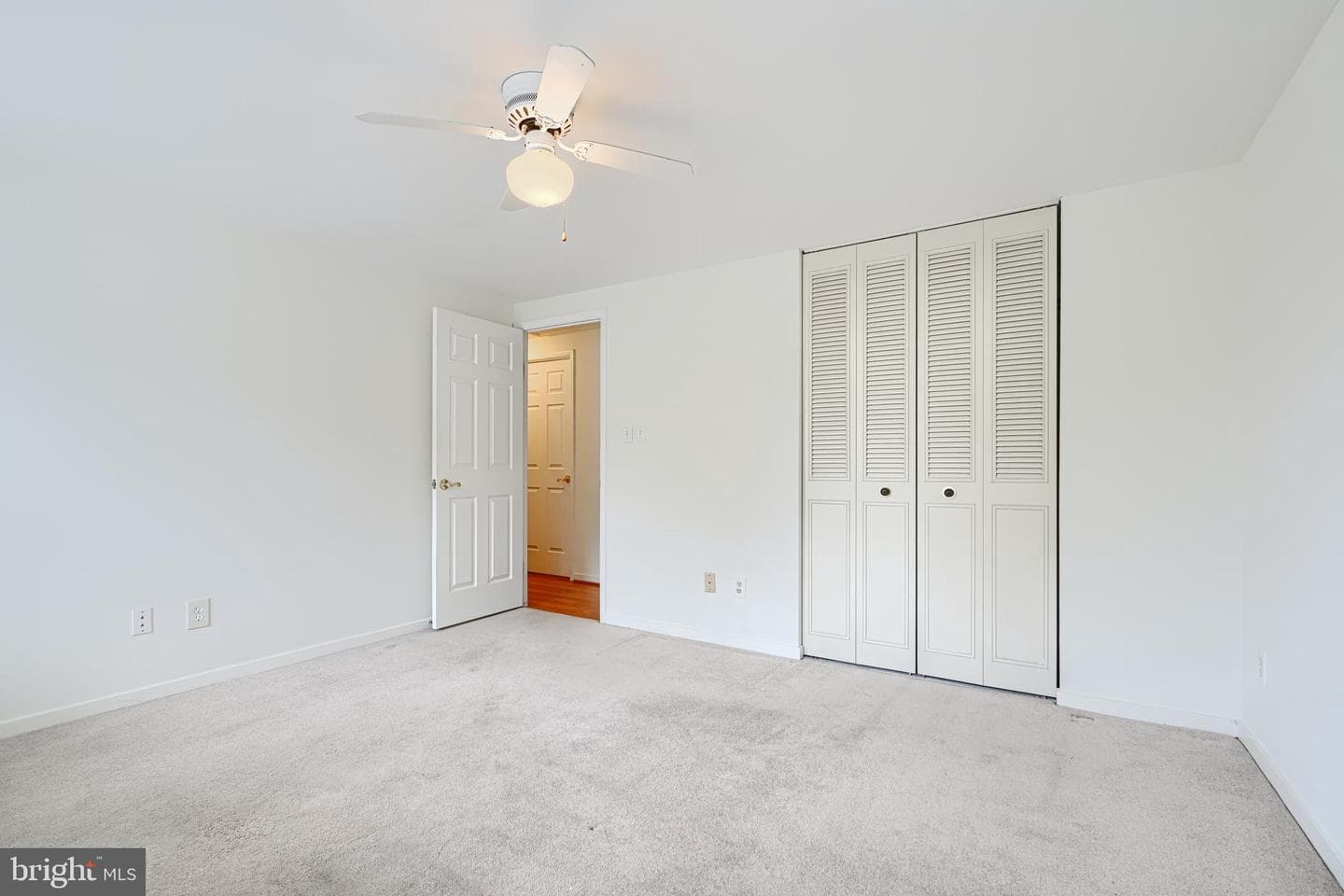 1505 Westminster Ct photo 32