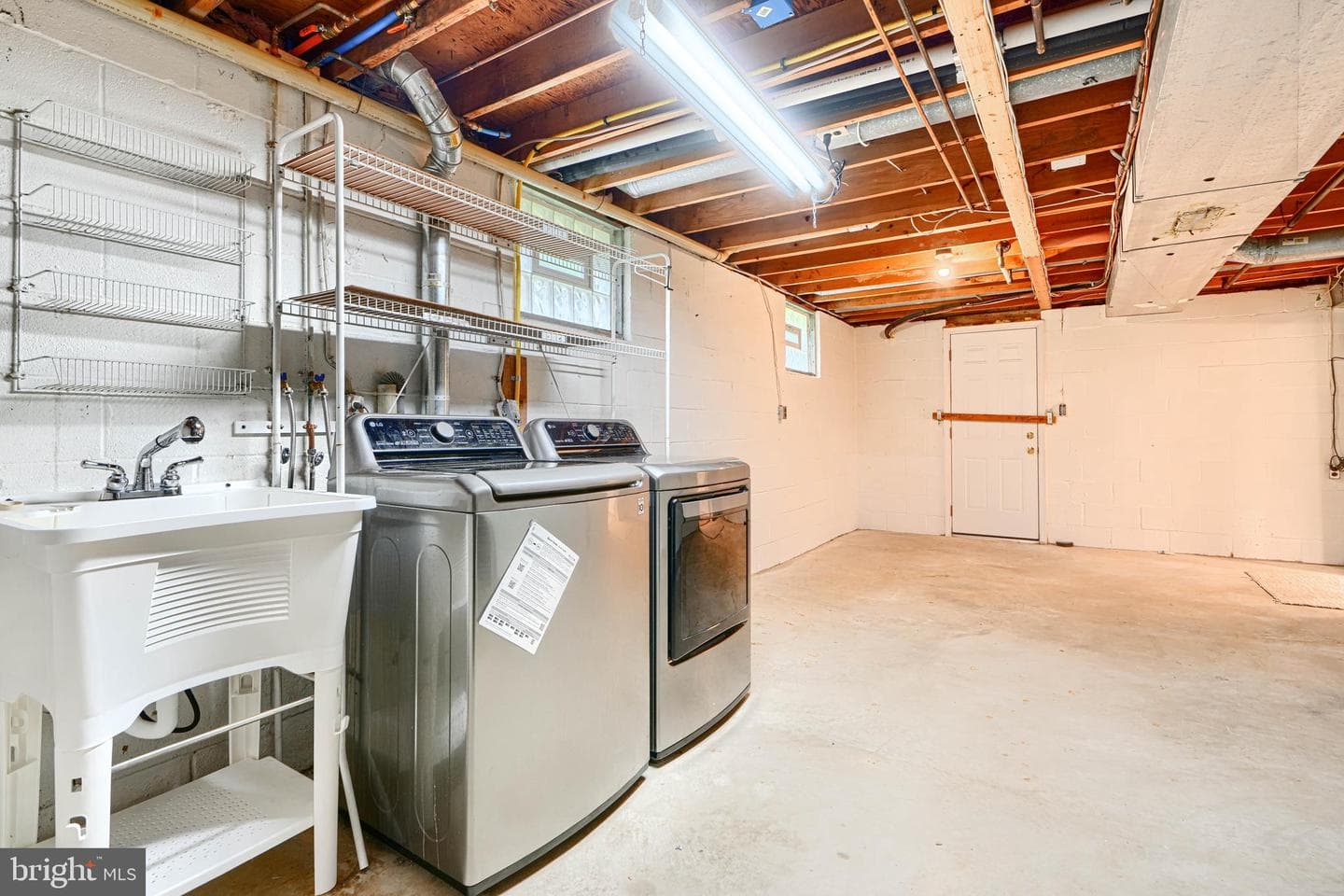 1505 Westminster Ct photo 43