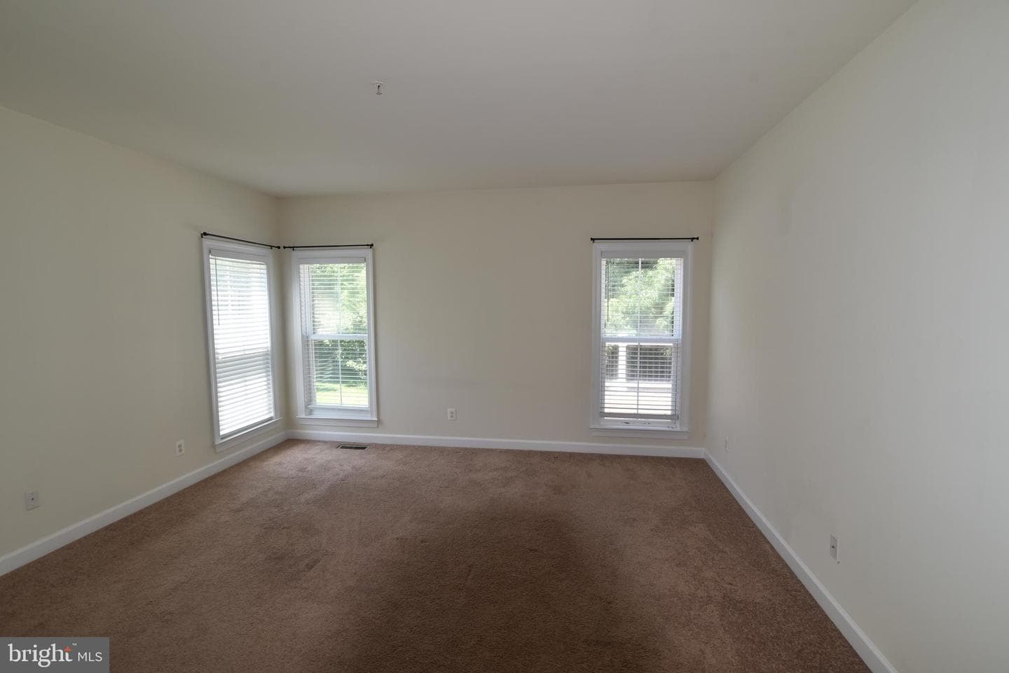 139 Hokeland Drive photo 47