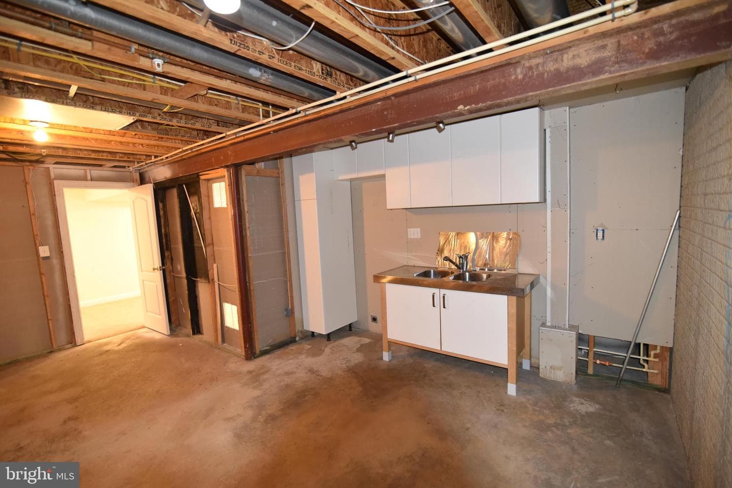139 Hokeland Drive photo 96