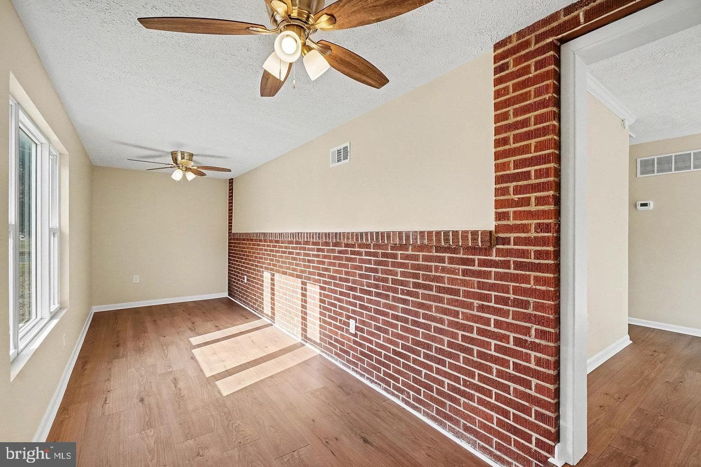 1507 Superior Street photo 20