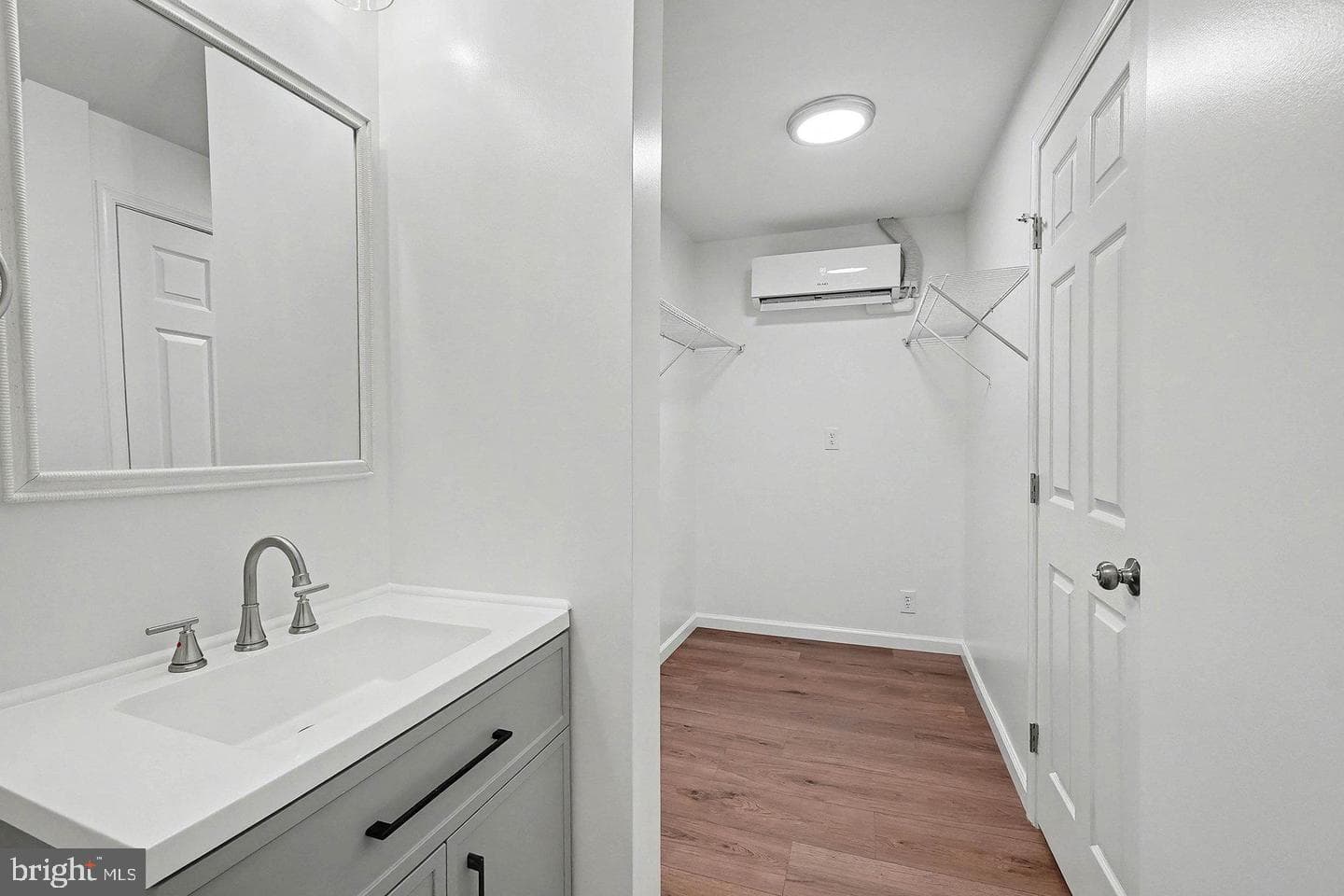 1507 Superior Street photo 30