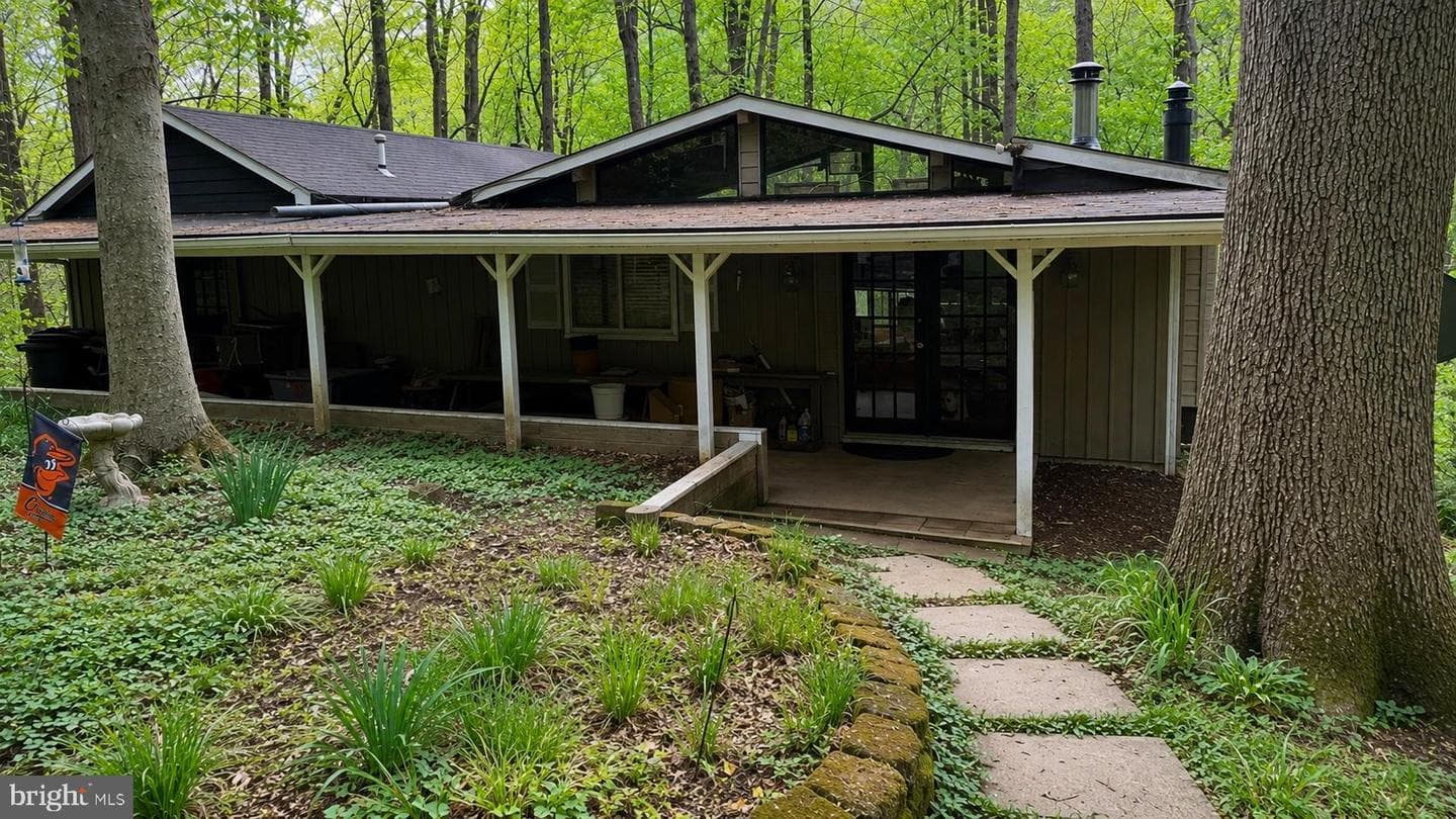 1310 Boyd Road photo 2