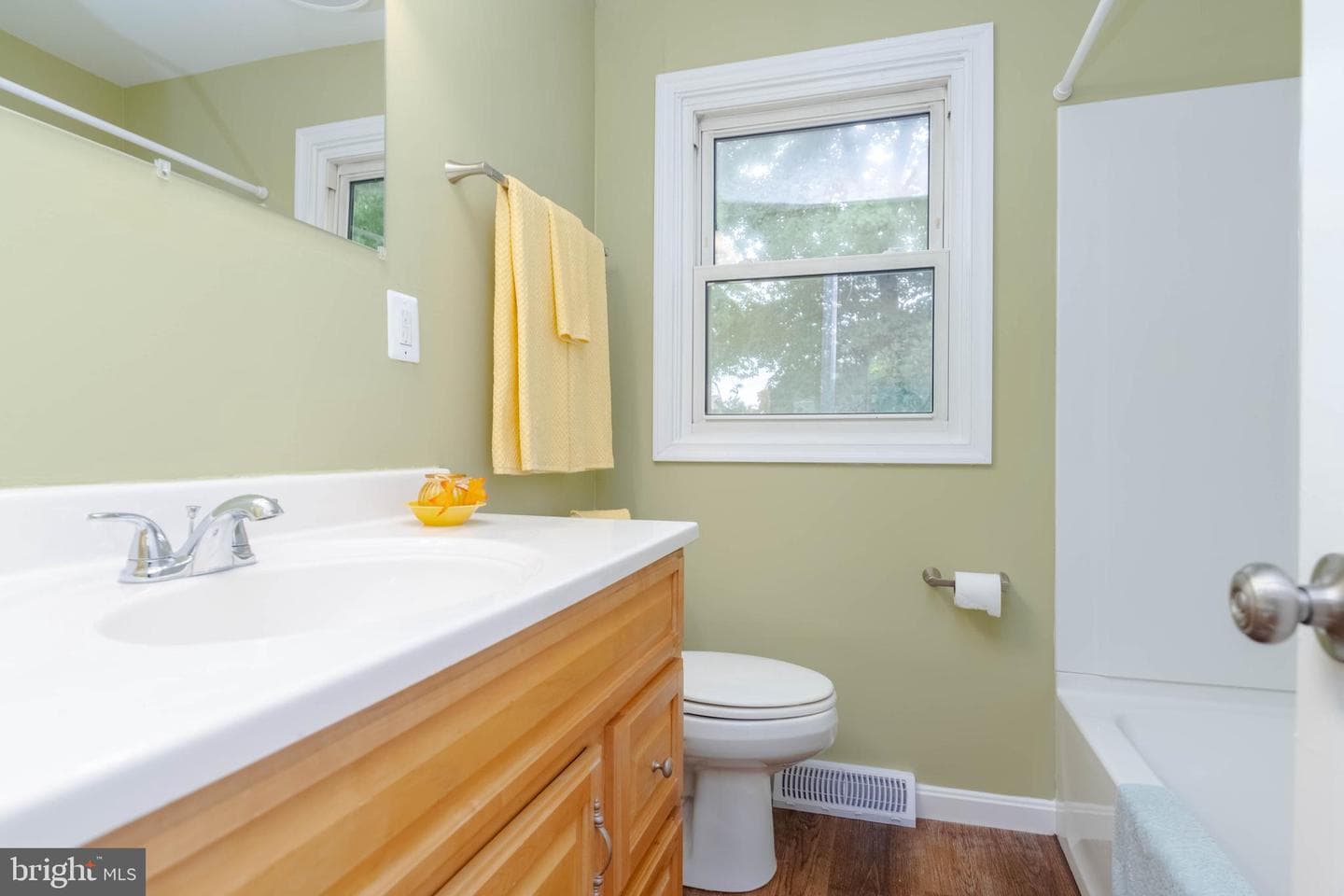 226 Garnett Road photo 20