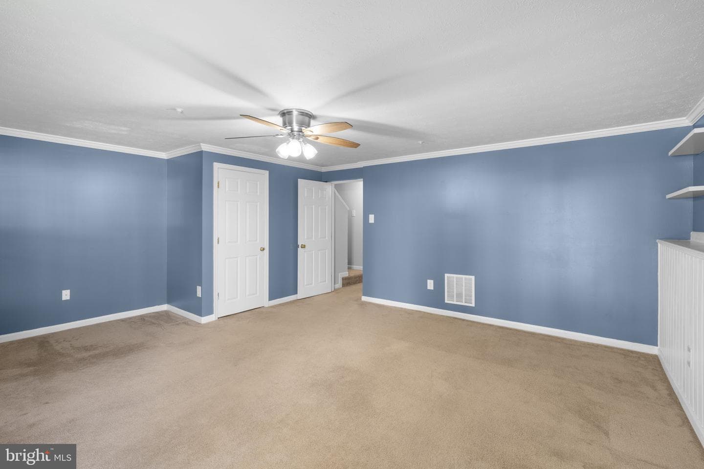 916 Pirates Court photo 31